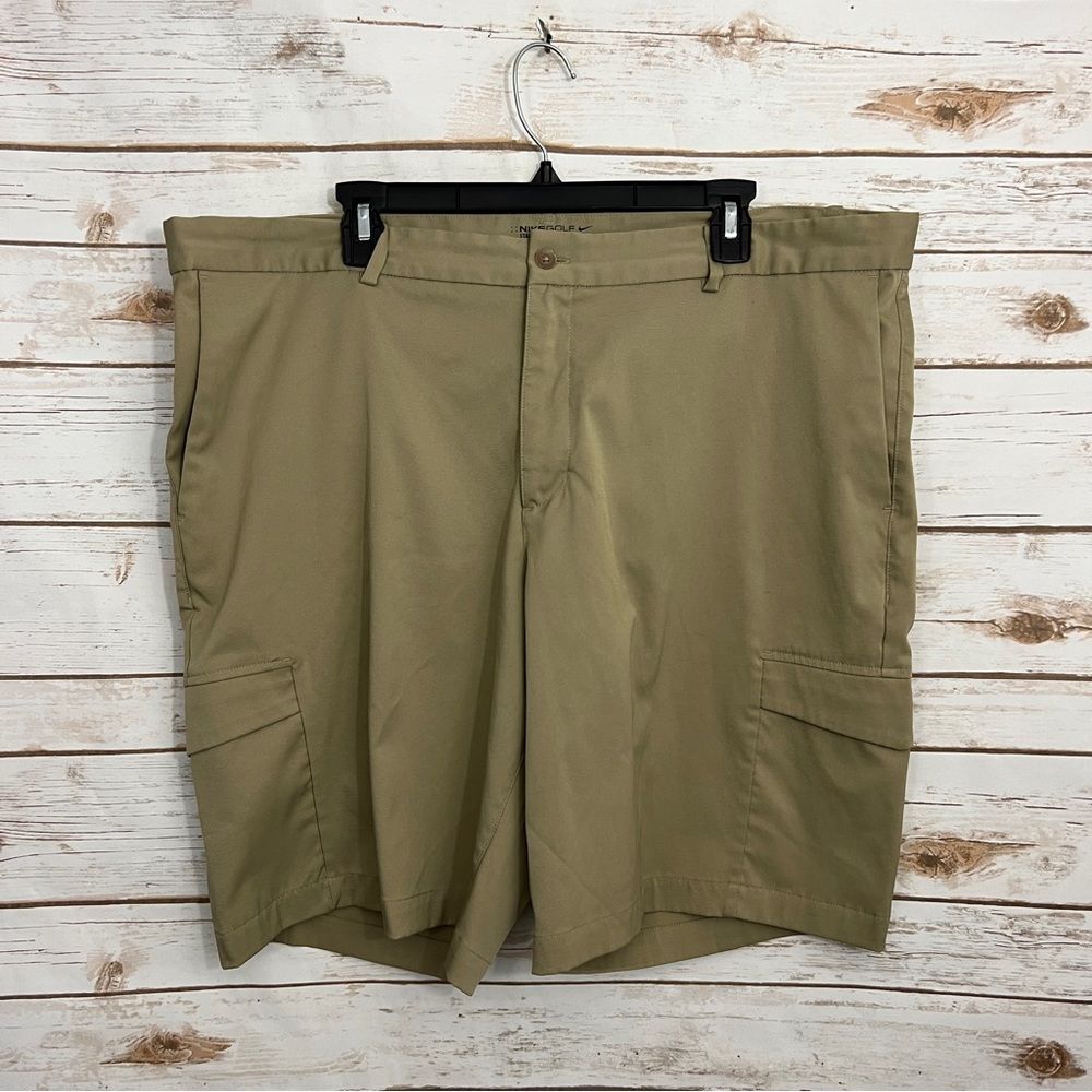 Nike Golf Tan Brown Active Athletic Mens Shorts Standard Fit